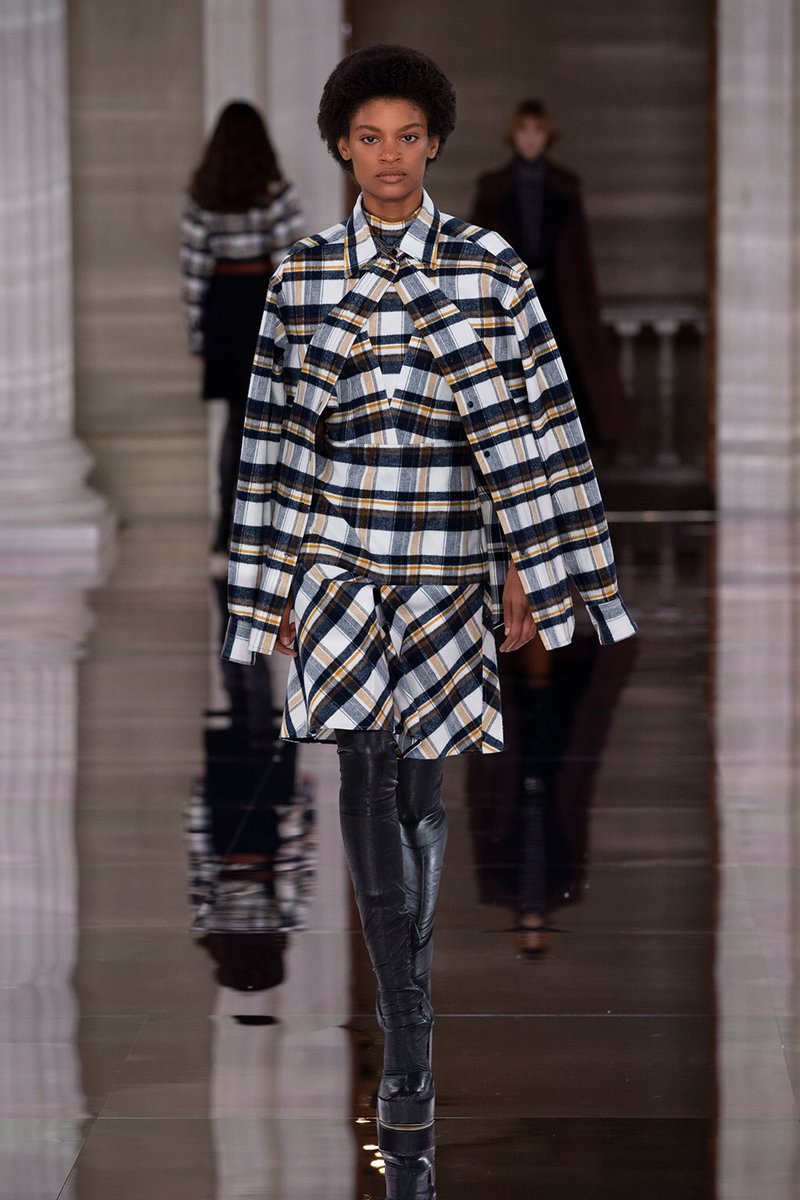 Le Fashion Post tweet media
