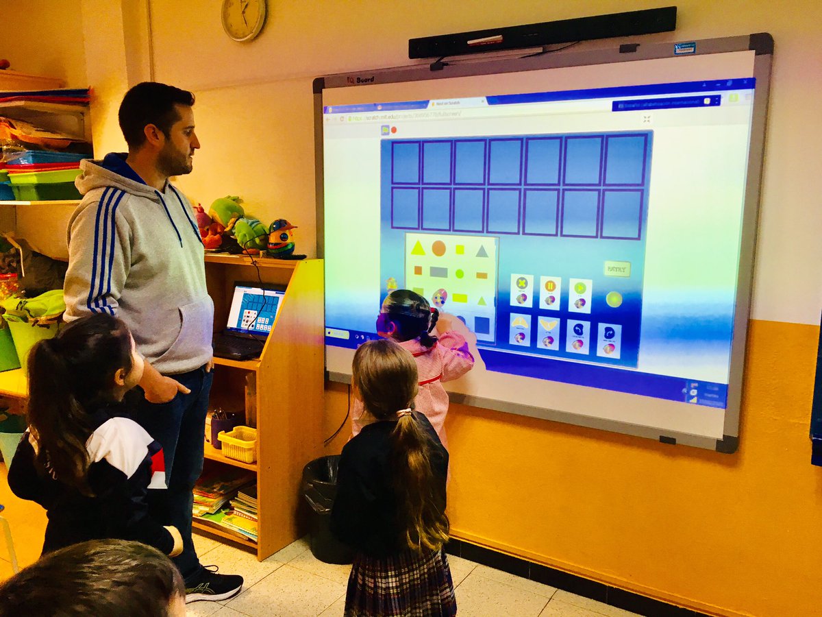 ColegioMSiurot's tweet photo. #Robóticaeducativa
#Programación con #Scratch en #educacioninfantil #5años
➡️ Historias interactivas
➡️ Juegos
➡️ Animaciones
#Roboticsgoeseurope #Robotics #roboticaenelaula #lenguajeprogramacion @ROBOTIX_ @eu_Robotics @RedAnd_Robotica @RobotGroup @Fantastiqvs @robotlabot https://t.co/2FV42FsCXv