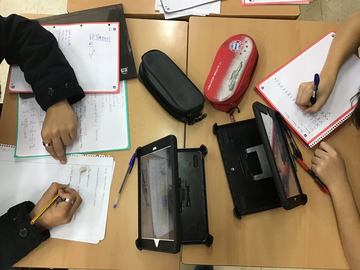 PerdidosDos's tweet photo. Hoy hemos hecho la actividad uno y la explicación del trabajo de la semana #5EI #matematicas @AndreaProfMates https://t.co/TgY21CqWmR