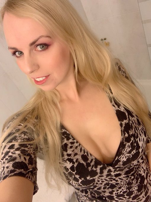 Sch&ouml;nen Abend euch 😘 https://t.co/x5FqiygT0q<a href="/tag/retweeet"class="tags"><span>#retweeet</span></a>