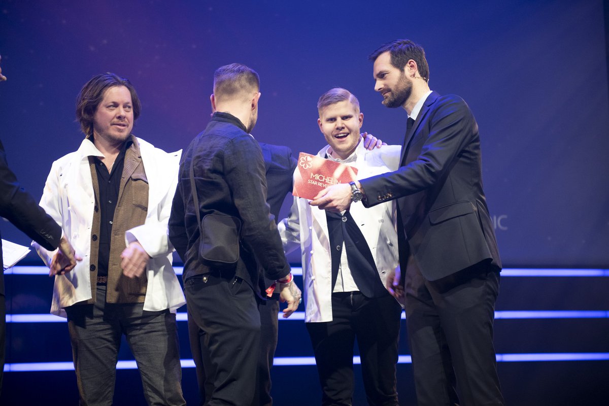 MichelinGuideUK's tweet photo. The emotion was clear to see at the Michelin Guide Nordic Countries 2020 Star Revelation Event 🎉🎉🎉
#MICHELINGUIDENORDIC #MICHELINSTAR20 https://t.co/gluqQZJxuE