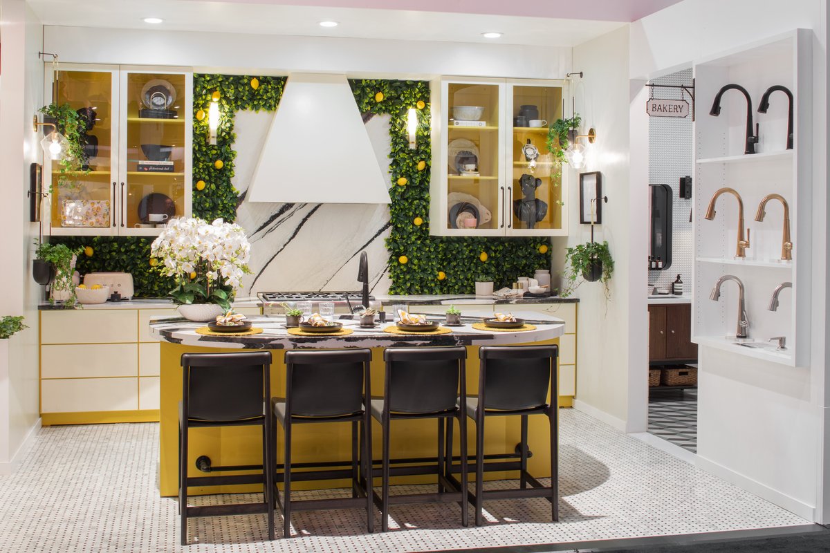 centpoint's tweet image. @centpoint is proud to have partnered with @deltafaucet  to #design and create their #KBIS2020 exhibit. The 90x90 space invited attendees to envision Delta products in their own homes through welcoming environments and an intuitive flow that visitors navigated with ease. #exhibit