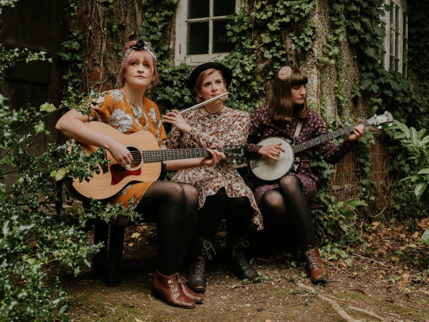 Folk Weekend: Oxford (@folkweekend) on Twitter photo Like what you heard from Said the Maiden earlier? Get your tickets here <a href="/SaidTheMaiden/">Said The Maiden</a> fao.yapsody.com/event/index/52… Like what you heard from Said the Maiden earlier? Get your tickets here <a href="/SaidTheMaiden/">Said The Maiden</a> fao.yapsody.com/event/index/52…