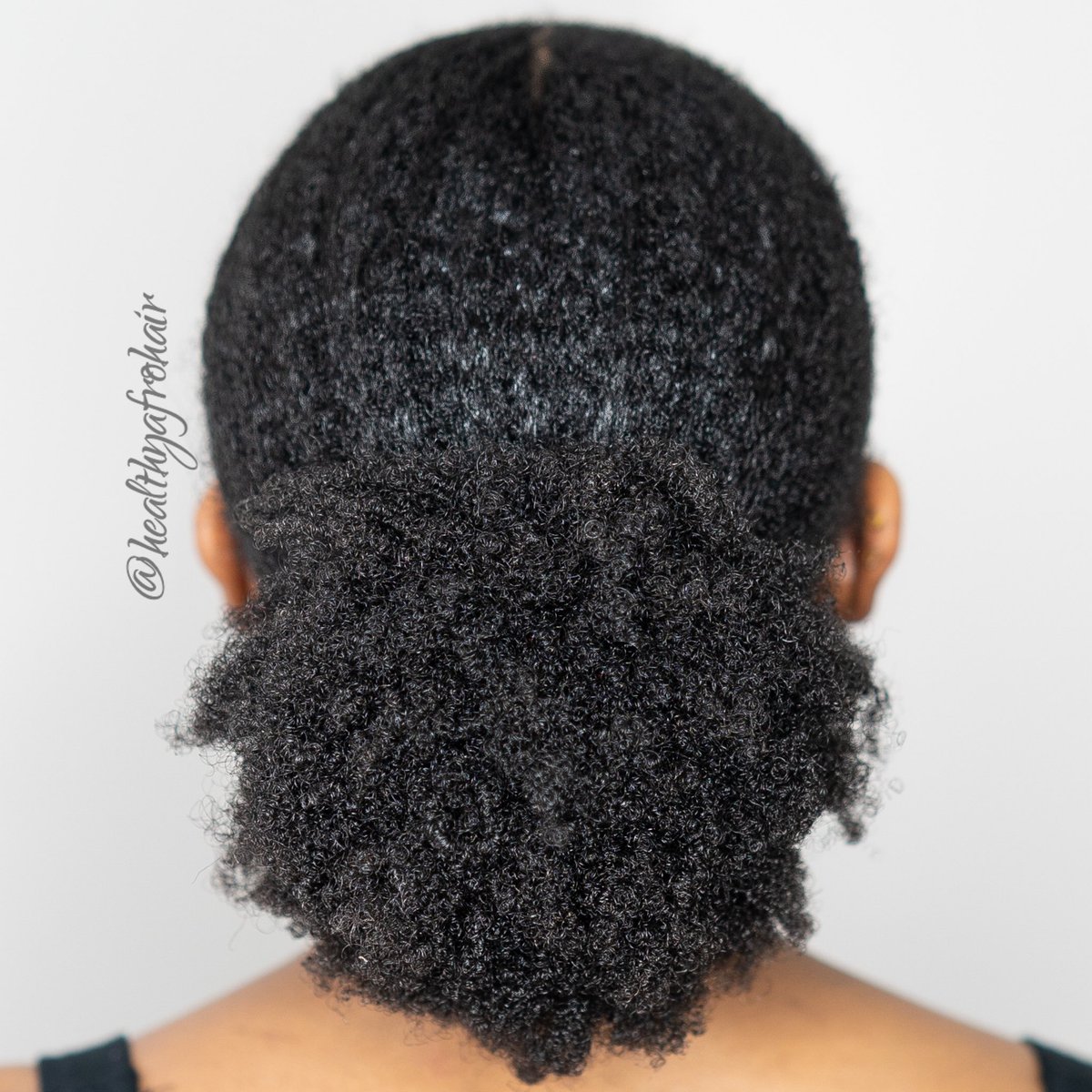 HealthyAfroHair's tweet photo. All this TEXTURE in one shot 😍 #Texturetuesday #lowpuff #naturalhair #healthyafrohair https://t.co/j3u6Q6FcT0