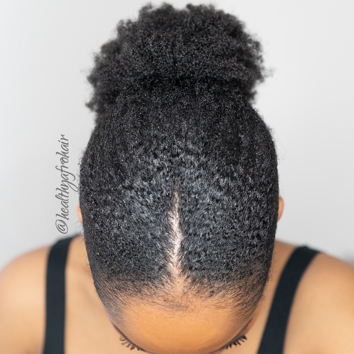 HealthyAfroHair's tweet photo. All this TEXTURE in one shot 😍 #Texturetuesday #lowpuff #naturalhair #healthyafrohair https://t.co/j3u6Q6FcT0