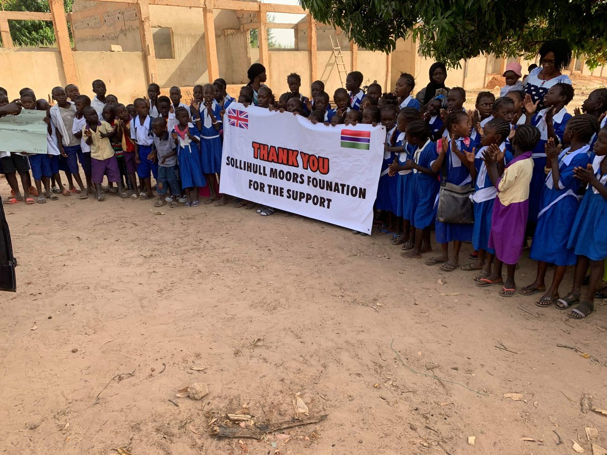 SolihullMoors's tweet photo. 📸 | The Solihull Moors Foundation recently gifted some kit to schools and football teams in Gambia.

It's great to see it brought smiles to faces and that everyone appreciated the donations! 🙌

💛💙 #SMFC #YourSolihullYourClub https://t.co/gnYmLFf0GN