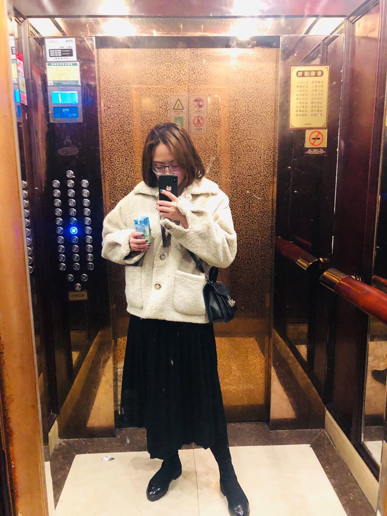 739964753's tweet photo. 忙里偷闲约到好朋友👭
工作 工作 工作连续三个月没有休息 https://t.co/fekQPHk9pq