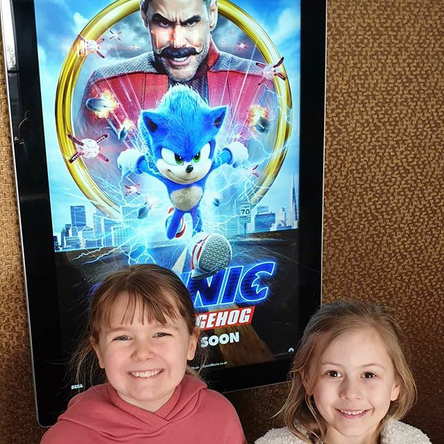 old_switch's tweet photo. Afternoon trip to the cinema with these 2. They picked the film, honest 😬
 #sega #sonicthehedgehog #sonicmovie #eggman #robotnik #jimcarrey 
For more great content check out my gaming buddies.

@grablifebythecontroller
@p.peachesanddream
@thegamingpo… https://t.co/51nXRNS8Pc https://t.co/tRvcJARKSO
