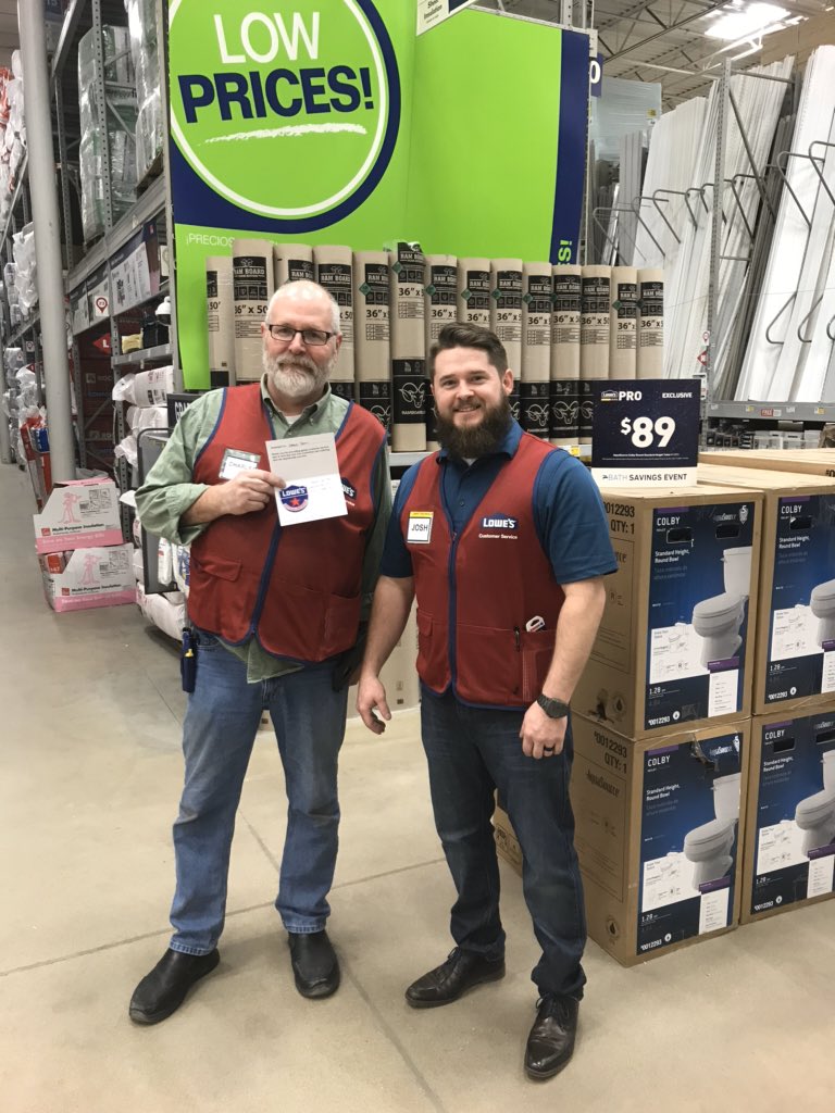 JoshPuhlman's tweet photo. Great job Charles on providing exceptional customer service. #allin #battlefield439 #lowes @BlueBoxR1 @JoshRob30748491 https://t.co/jmEllJ7WPj