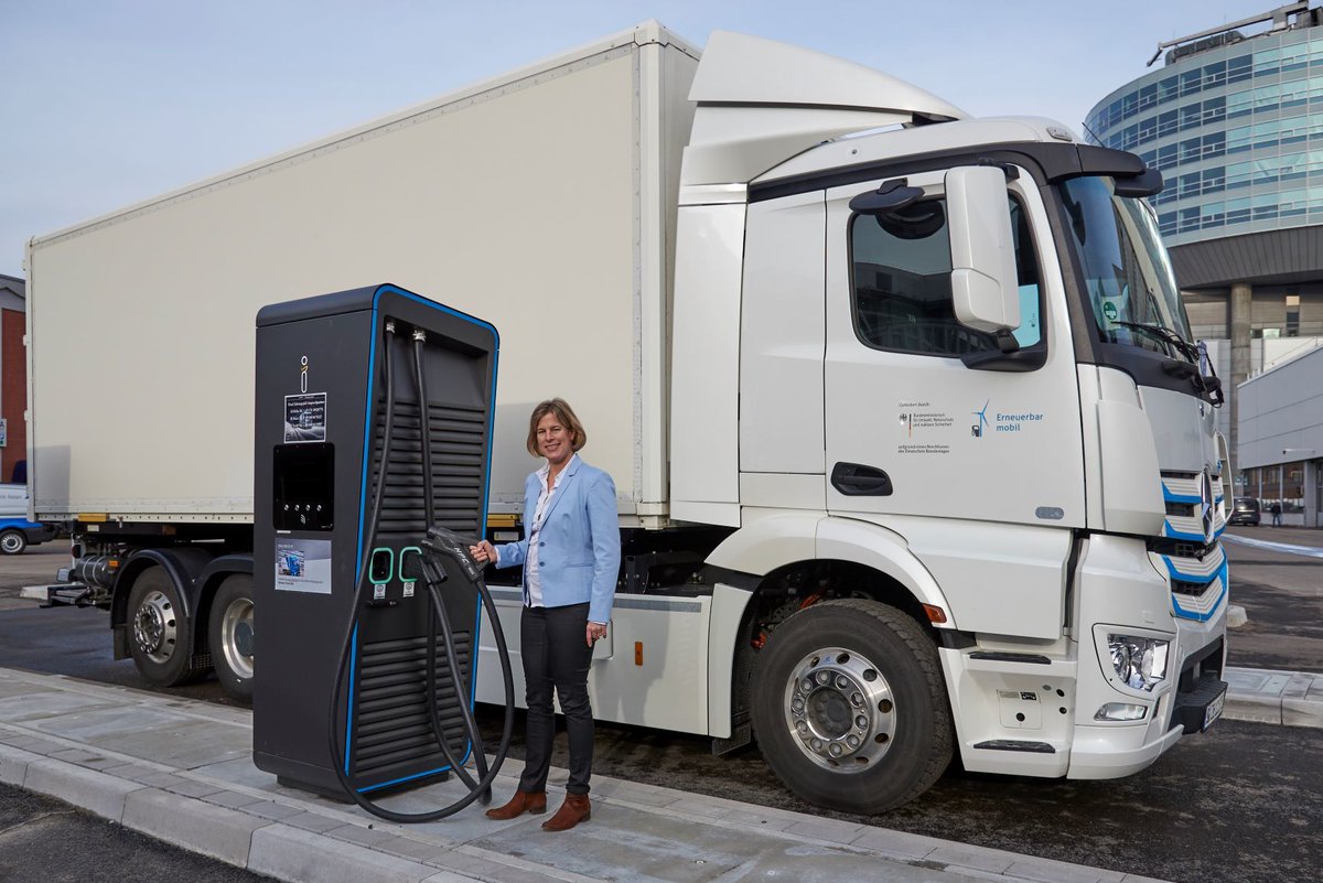 Daimler Truck tweet media