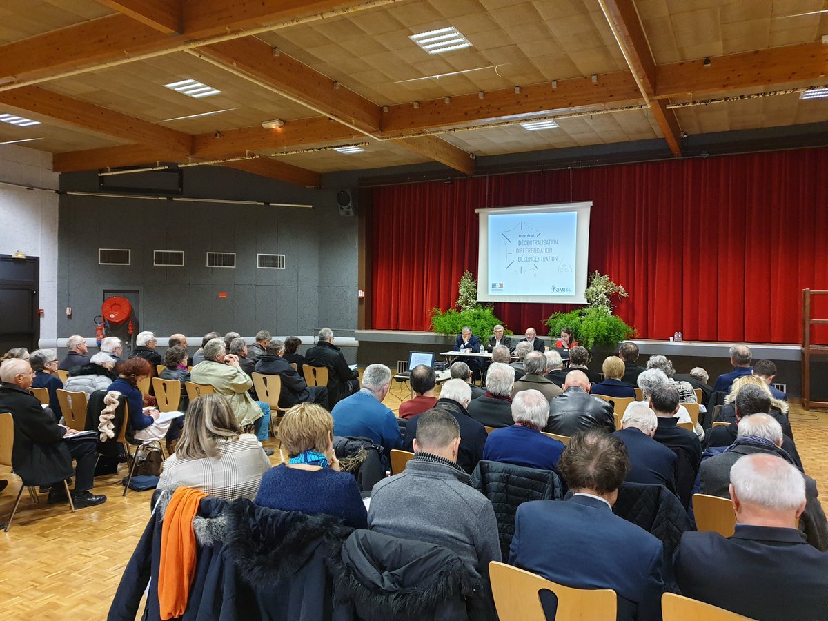 Prefet36's tweet photo. #loi3D 💬 I Thierry BONNIER @Prefet36  organise la concertation des #elus de l'#Indre sur le projet de loi Décentralisation, Différenciation, Déconcentration. Réunion des maires du département à Déols, à l'invitation de la préfecture et de l'#AMI36. https://t.co/9bqHUHClYl
