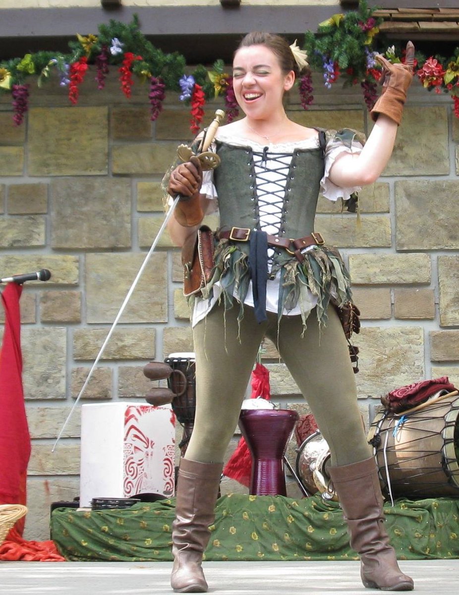 vixensengarde tweet picture