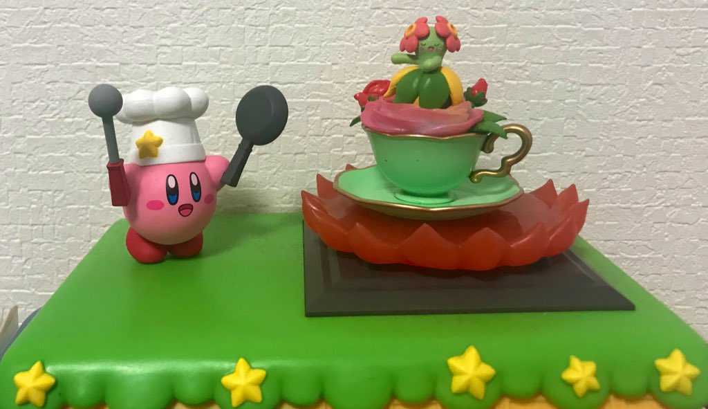 CoolvizGames's tweet photo. 買ったはいいけど置き場所が無くてとりあえず適当な場所に置いたら踊りながら自滅するキレイハナが完成してしまった… https://t.co/a4Kooj4tZ1