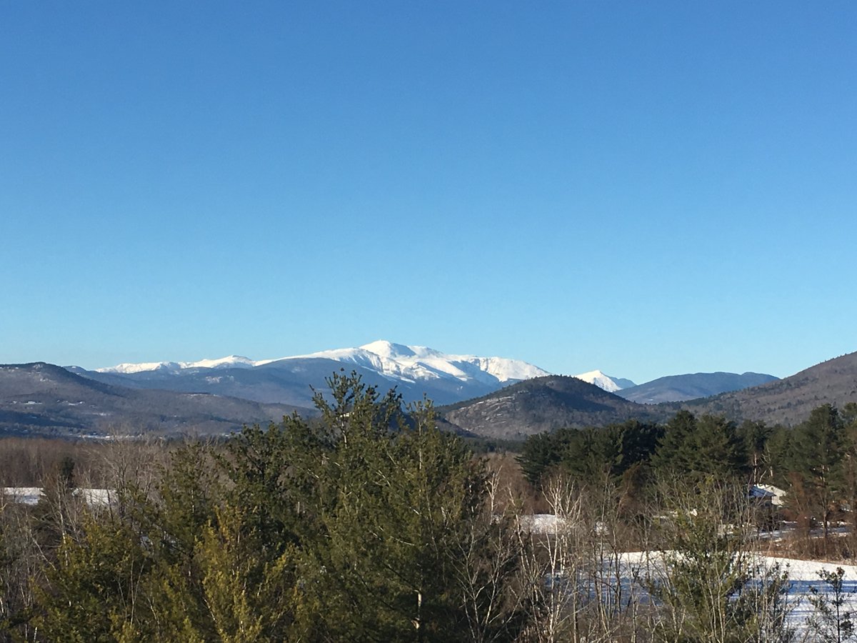 4smoms's tweet photo. Last Wednesday was a spectacular day to visit our friends and colleagues in the Mt. Washington Valley.  We love our referring offices. https://t.co/LrmUYgnV6R