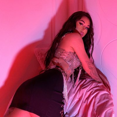 Ogzaki jinsiy aloqa video uchun lateks salfetkalar Ayollar kiyinish xonalarida yashirin mini kameralar onlayn