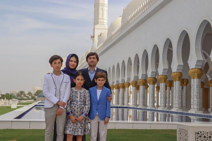 View image on Twitter