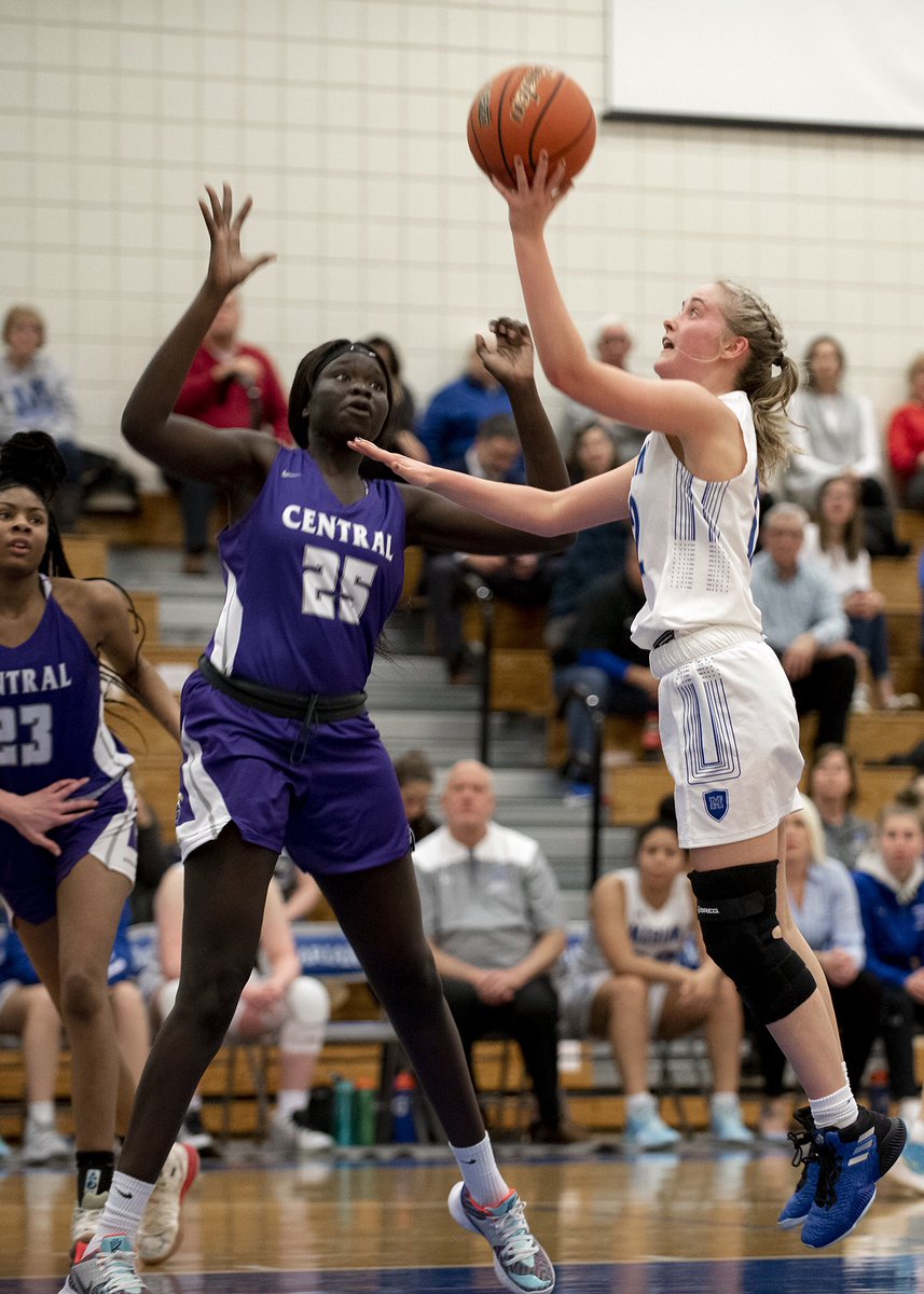MHSCrusaderGBB's tweet photo. Thanks @maggie_pal7 for 4 yrs dedication to Marian 🏀! Tireless worker in the gym, classroom and ultimate team player!  Kicked adversity in its tail!Have a great Senior Night and finish this thing strong!
@OmahaMarian @MHSActivities 
@mhs_CoachC 
@MHSbeat 
@MarianStuBo
#nebpreps https://t.co/khVENxGgsl