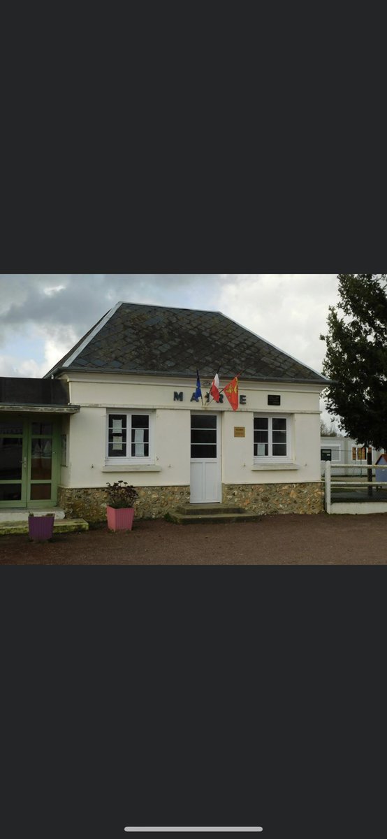 enm_normandie's tweet photo. L'ENM toujours à l'Eure 😃 Cet après-midi à la Bibliothèque Intercommunale de Neuville-sur-Authou, toujours en partenariat avec les Médiathèques de l'Eure et X.PO (Expériences des Possibles) https://t.co/KrOoDu1YtQ