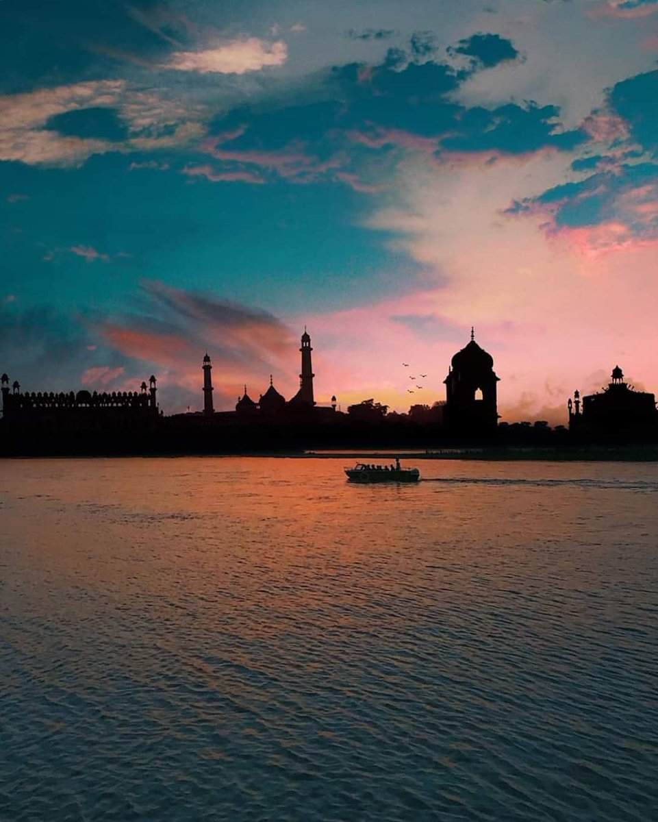 Yögésh Leelā Pawār tweet media