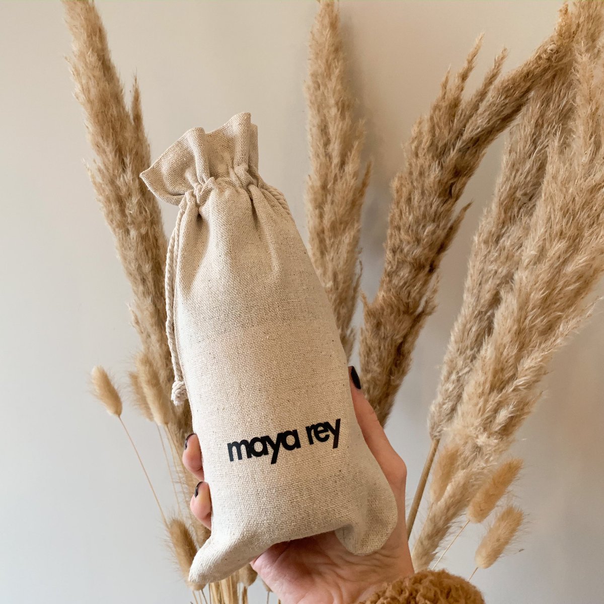 lovemayarey's tweet photo. We 🖤 our liquid hand soap bags. They’re totally natural + make our hand soaps even better gifts! https://t.co/15Ur8syw79
