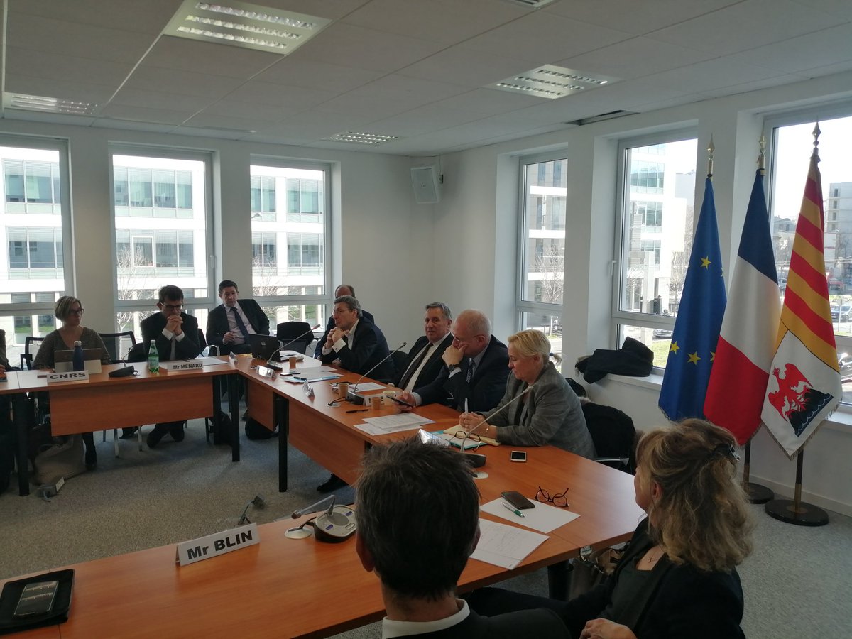 Suite à la signature d'une convention avec le CNES fin 2018, j'accueille au nom de notre Président <a href="/RenaudMuselier/">Renaud Muselier</a> le Président @JY_LeGall pour un échange riche avec notre écosystème ! <a href="/MaRegionSud/">Région Sud</a> terreau de l'industrie du futur soutient sa filière stratégique de l'aérospatiale