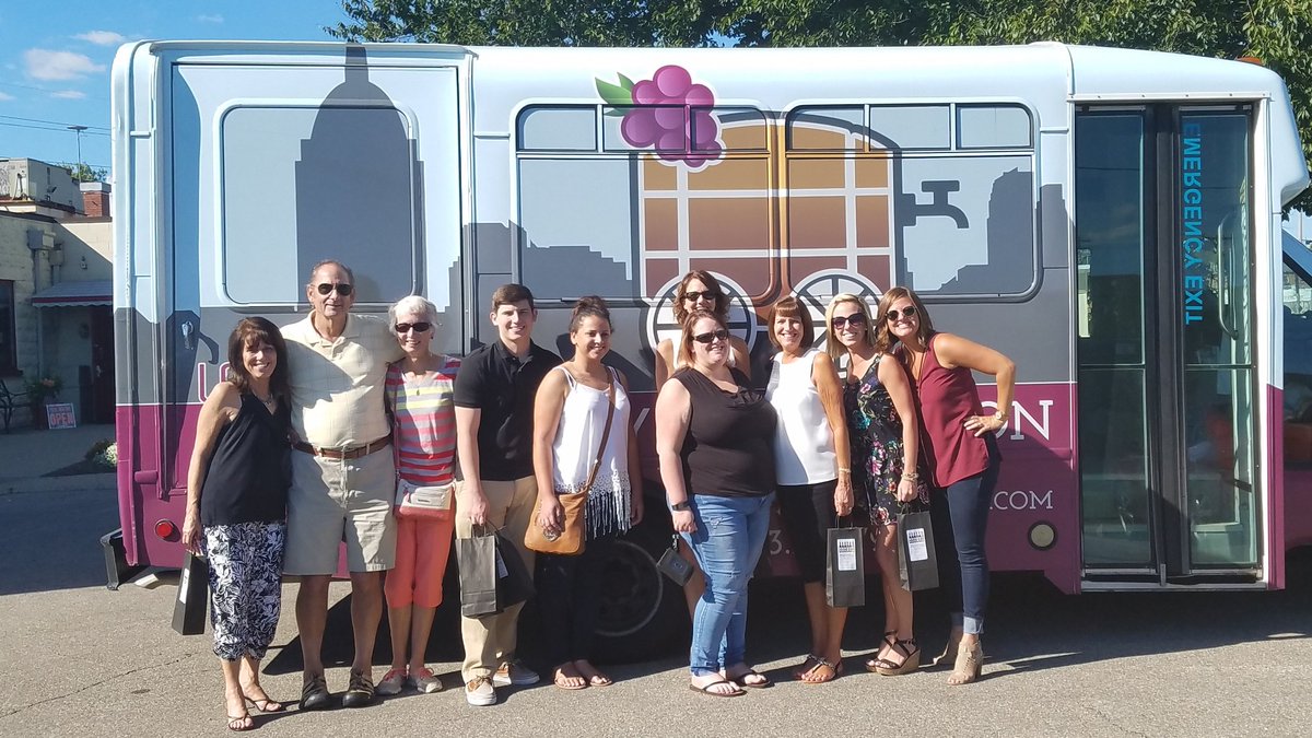 Its #NationalDrinkWineDay what Wine(s) do you plan on Celebrating with today (or currently at this moment)?