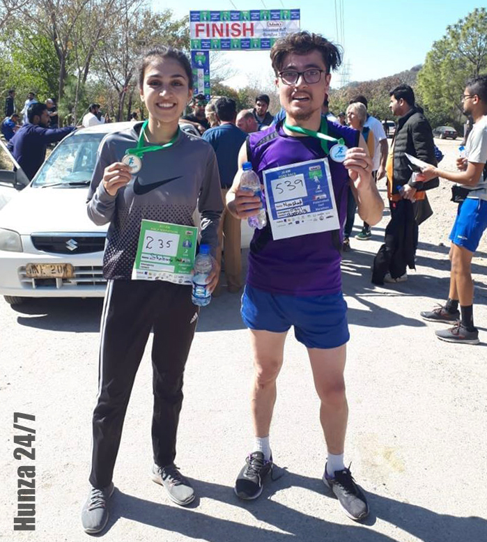 Athletes from #Hunza, #GilgitBaltistan, shine at the #IslamabadHalfMarathon 2020. Shabana Ikram secured 2nd place in the 21km race while Noushad Salman got the 4th position in the 10km race. Both athletes are from #Kariamabd, HunzaValley.

#GBee #Marathon #HumansofHunza #Sports