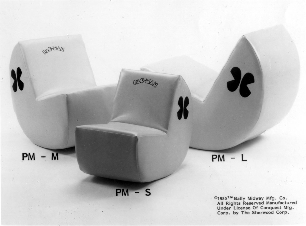 365ofpac's tweet photo. Although I'd be happy to try out a grown-up sized one. What other #PacMan chairs are out there that actually got made? #pacman40th #pacman365 #365ofpac #1yearwithpacman #1980s #dotmuncher #pacman40 #retrogaming #sitpacmansit #pacmanchair #midway https://t.co/kHdxcoh5Qs