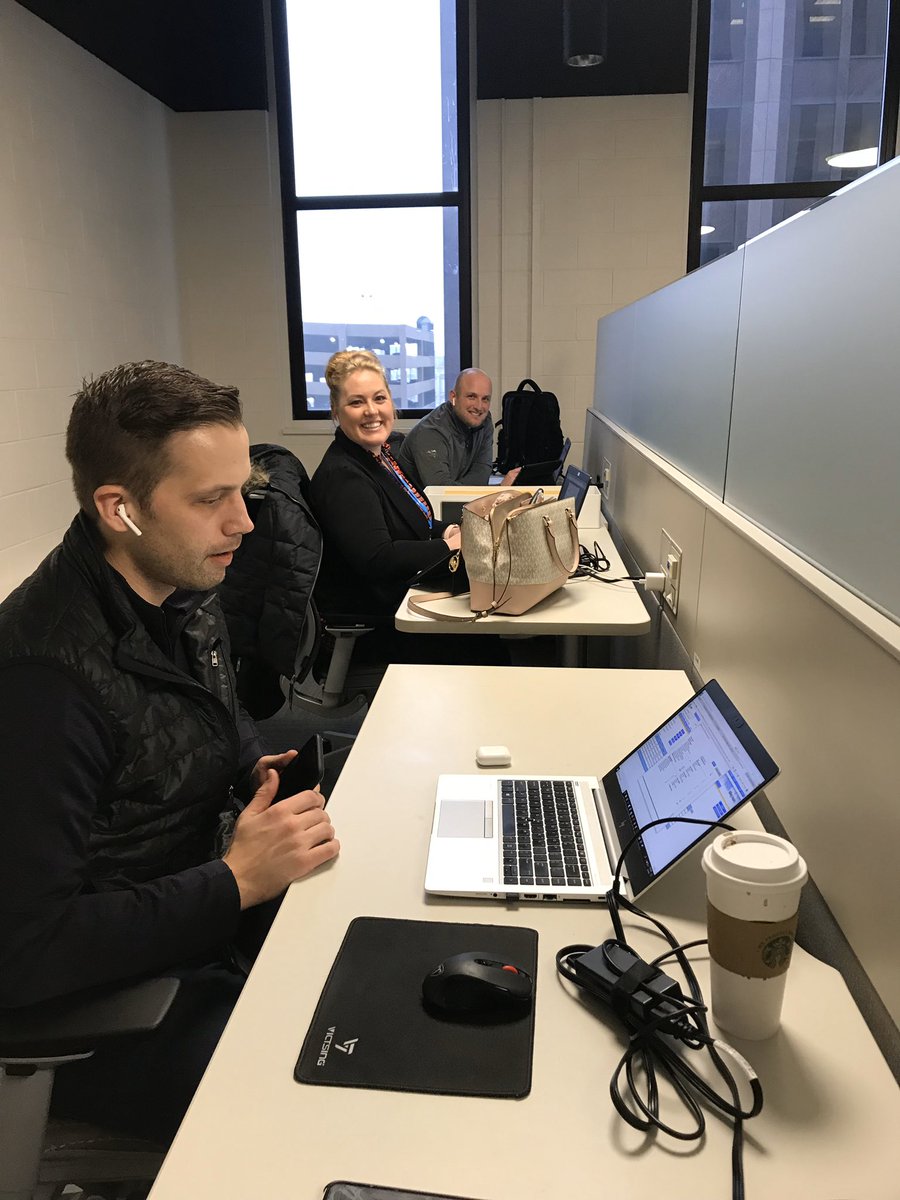 KathrynDiNardo's tweet photo. Kicked off the month with our Heartland Top Ten Tuesday blitz and a Louisville market visit with @Amy__Smith1! Set up for success in February and heading into the second half of the month with momentum!! #WhatsHappeningInHeartland #DriveFor125 https://t.co/WLBwIjJxJ6