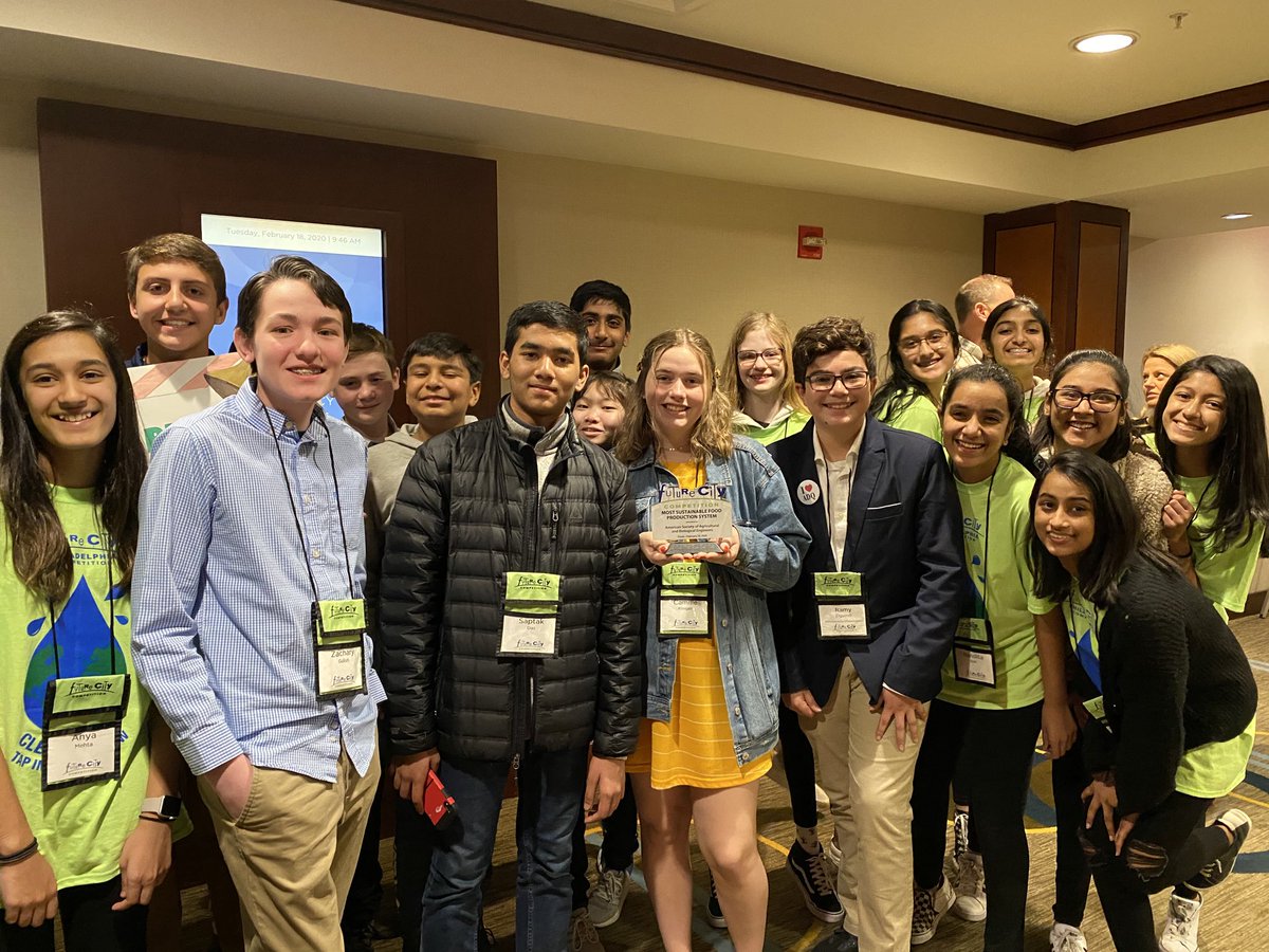 TravisOrth510's tweet photo. Most Sustainable Food Production System Award goes to ⁦@DASD_LMS⁩ #FutureCities2020 https://t.co/l5ha7UbbLh