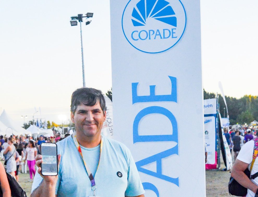 _xavy_'s tweet photo. El Centro de Diseño, Creatividad e Innovación del #Neuquén - #CDNeu también estuvo presente en espacio del #COPADEitinerante en la #FDLC2020 difundiendo los ganadores del concurso de diseño #NeuquénCREA 2019 https://t.co/3NlYsRSDeU