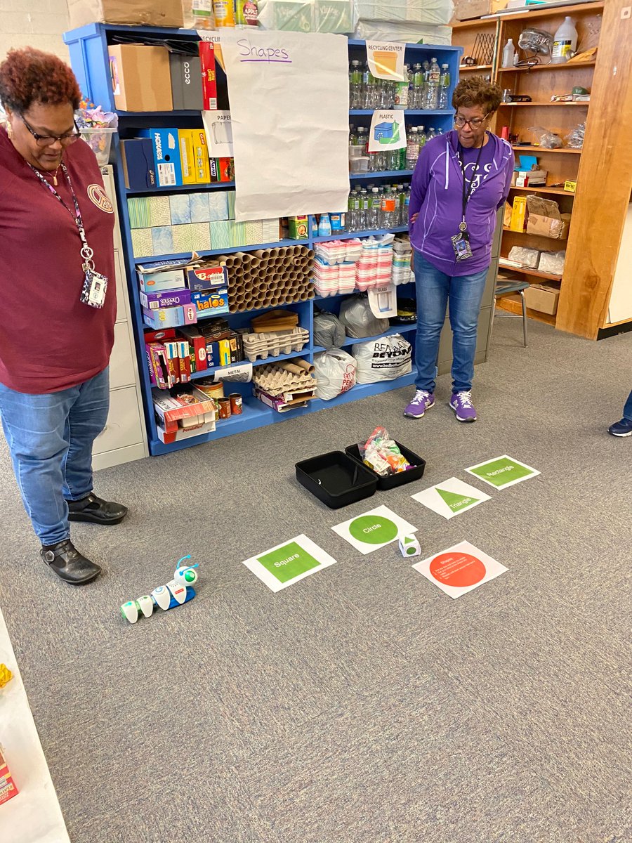 KCSCompSci's tweet image. Teachers of our youngest learners 
@fair_garden are coding with @FisherPrice #codeapillar #preschoolcoding
