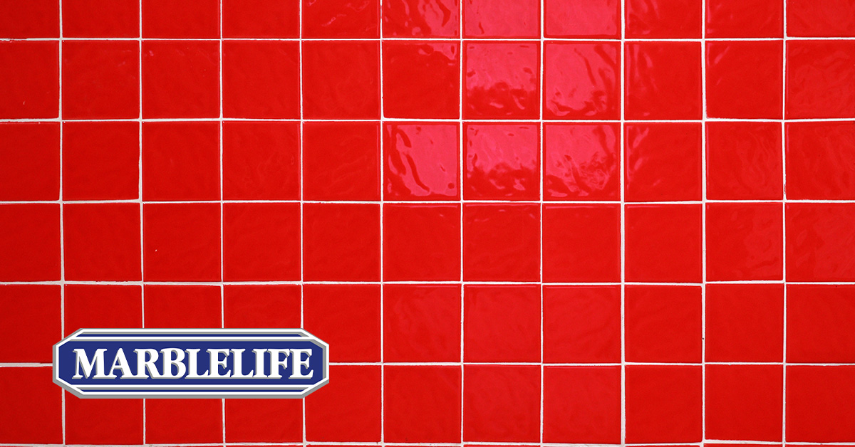 ML_Louisville's tweet image. A #RedKitchen with #RedTile might seem intense, but see how classy and elegant this riveting color can be on the #MARBLELIFE blog.  Let us transform your home with a striking tile redesign without the time, cost and expense of demolition. bit.ly/2SDOg7H