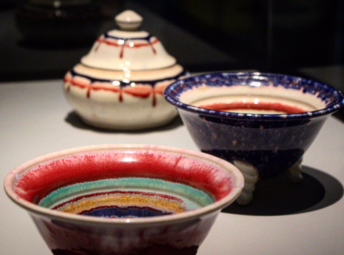 culturas_cl's tweet photo. 📌En el @CCPLM te esperan con la exposición “Bauhaus. Influencia en el diseño chileno”: una selección de piezas de cerámica de Lota (@museoartdec) que destaca un patrimonio artístico que refleja la vida e historia de una época marcada por la explotación minera en el sur de Chile. https://t.co/jRadINC765