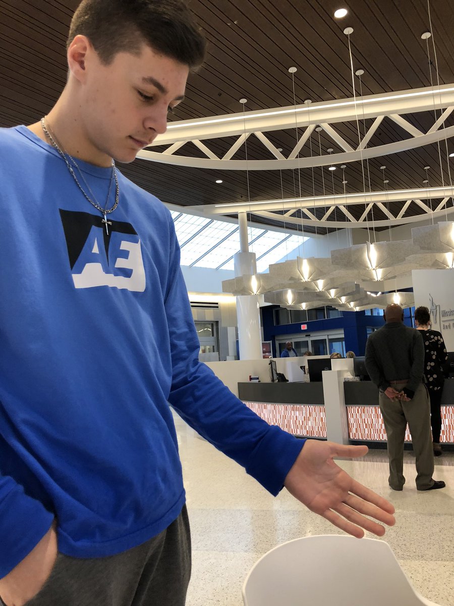 BUCoachGriffin's tweet image. Hand x-ray looked great!  Now we can ease back into swinging.  Thankful no surgery is needed at this point.  #SwingSmart