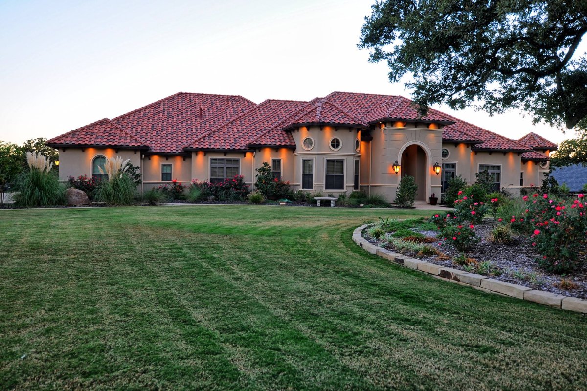 Top 10 things to do when looking for a home: 1. Give us a call at (817) 996-0772. (Then we'll handle the other 9.)