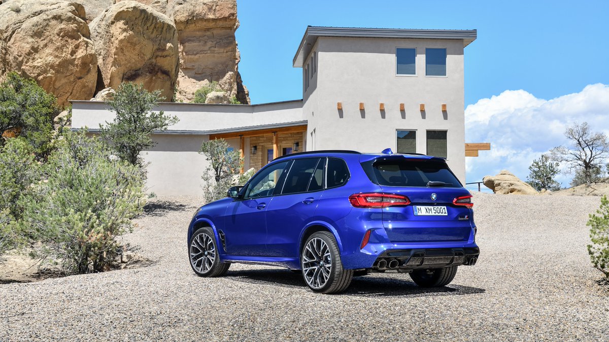 El BMW X5 M Competition protagoniza este #MartesM con la presencia indiscutible de un BMW X con la adrenalina de la letra más poderosa.
#TheX5M #BMW #BMWM #BMWX5M
#Tampico #BMWTampico #Madero #Miramar #Victoria #CdVictoria #Autos #Premium #Tamaulipas #likeforlikes