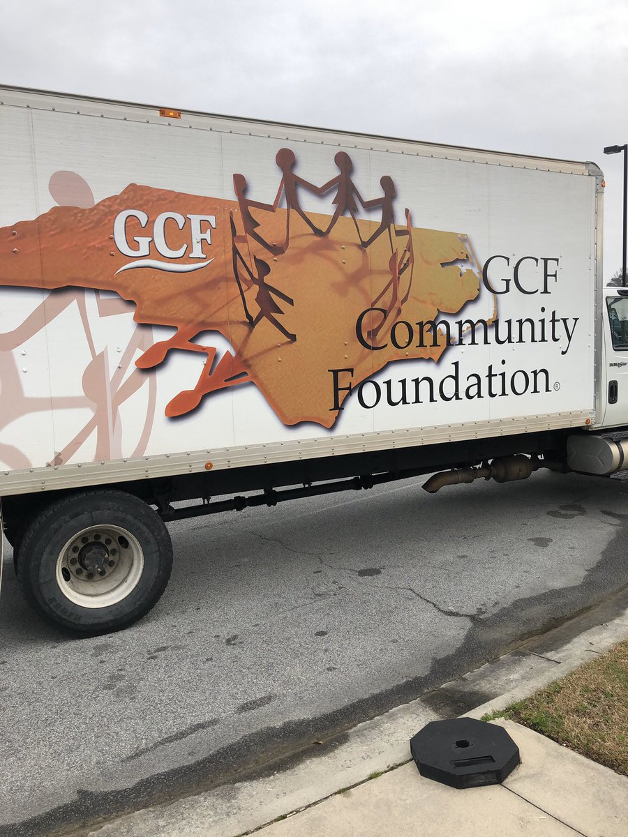 SES__Principal's tweet photo. The students of the Upward Bound Program were instructional in having the Goodwill, “Global Community Foundation” provide supplies for students in our elementary and middle schools.  SES is very appreciative. Delivery drivers and custodians unload the “Goodies”. https://t.co/KJiucDaZ9c