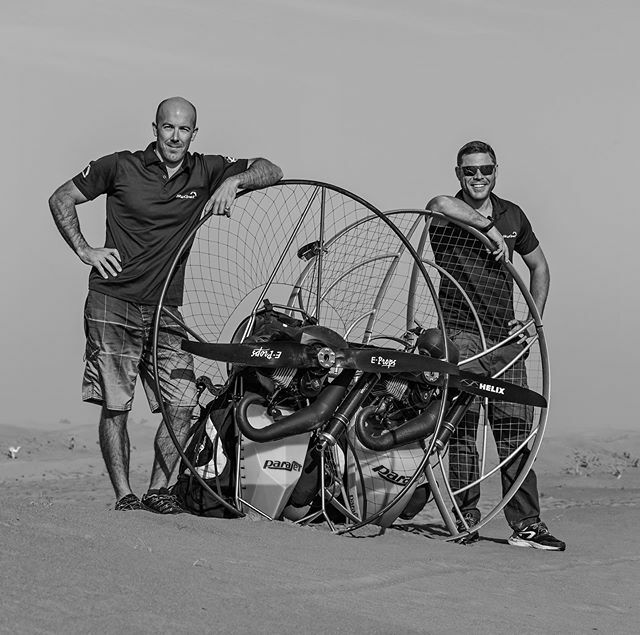 Don’t think I have a future as a male model somehow! This was taken a few weeks ago in the desert along with @edwardmrobinson who is managing @skyschooluae during the winter months. It’s always a great place to fly when the weather is crap in Europe! Tha… ift.tt/2wkjxF9