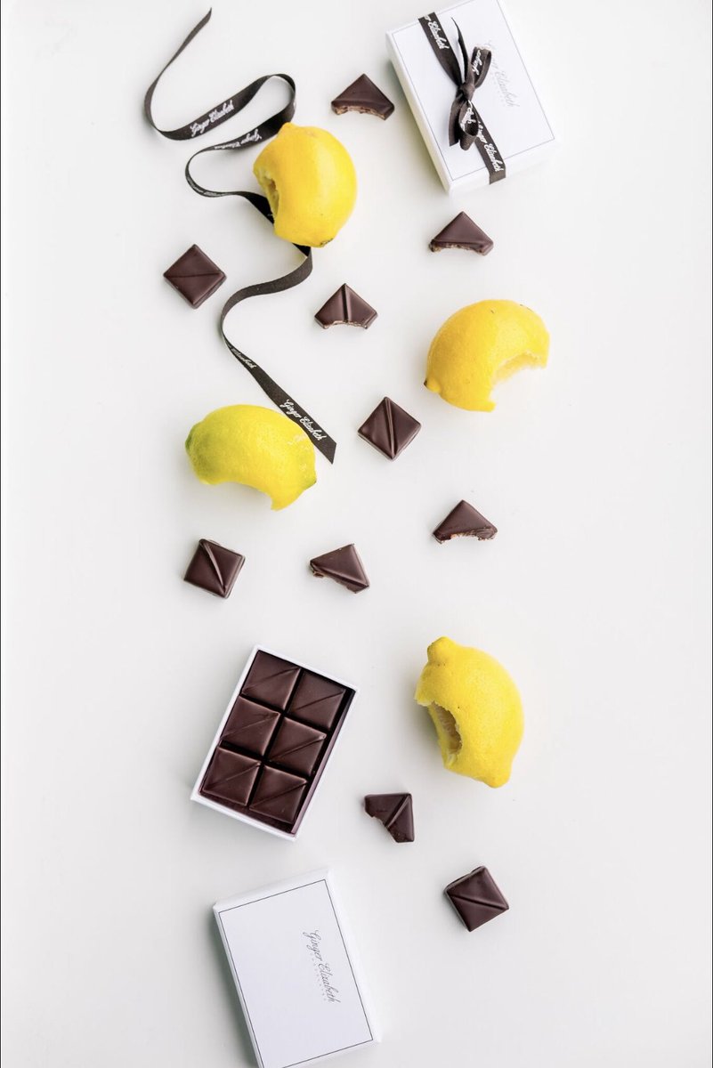 Can anyone guess my favorite bonbon?? Yep, the Eureka Lemon Bonbon made with ORGANIC Eureka Lemons from @Good_Humus Farm. This bonbon is made with just lemon juice and chocolate. Tastes like sunshine to me.

#GingerElizabeth #LemonBonbon
