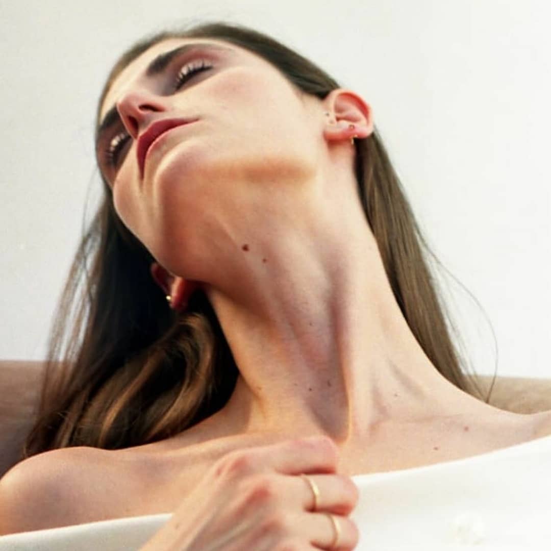 lacravater0uge's tweet photo. #neckfetish
#neckmodel https://t.co/n4ugQ2vW03