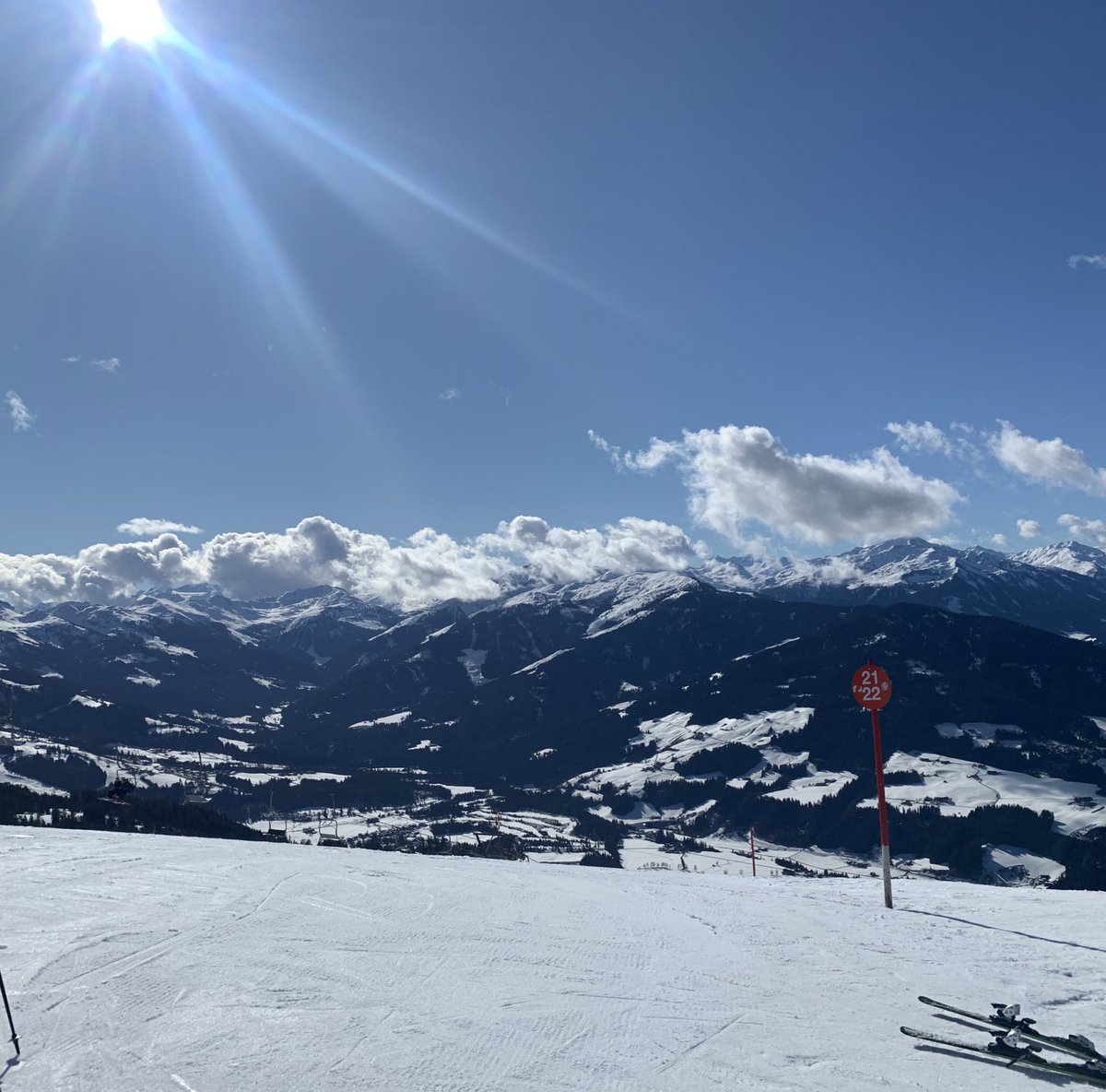 BCHSPE's tweet photo. Ski Squad: Day 4 Up on the piste β·πΏ #bchsskitrip2020 #lifeatosborne #lovebchs https://t.co/4ZKHP9pIxV