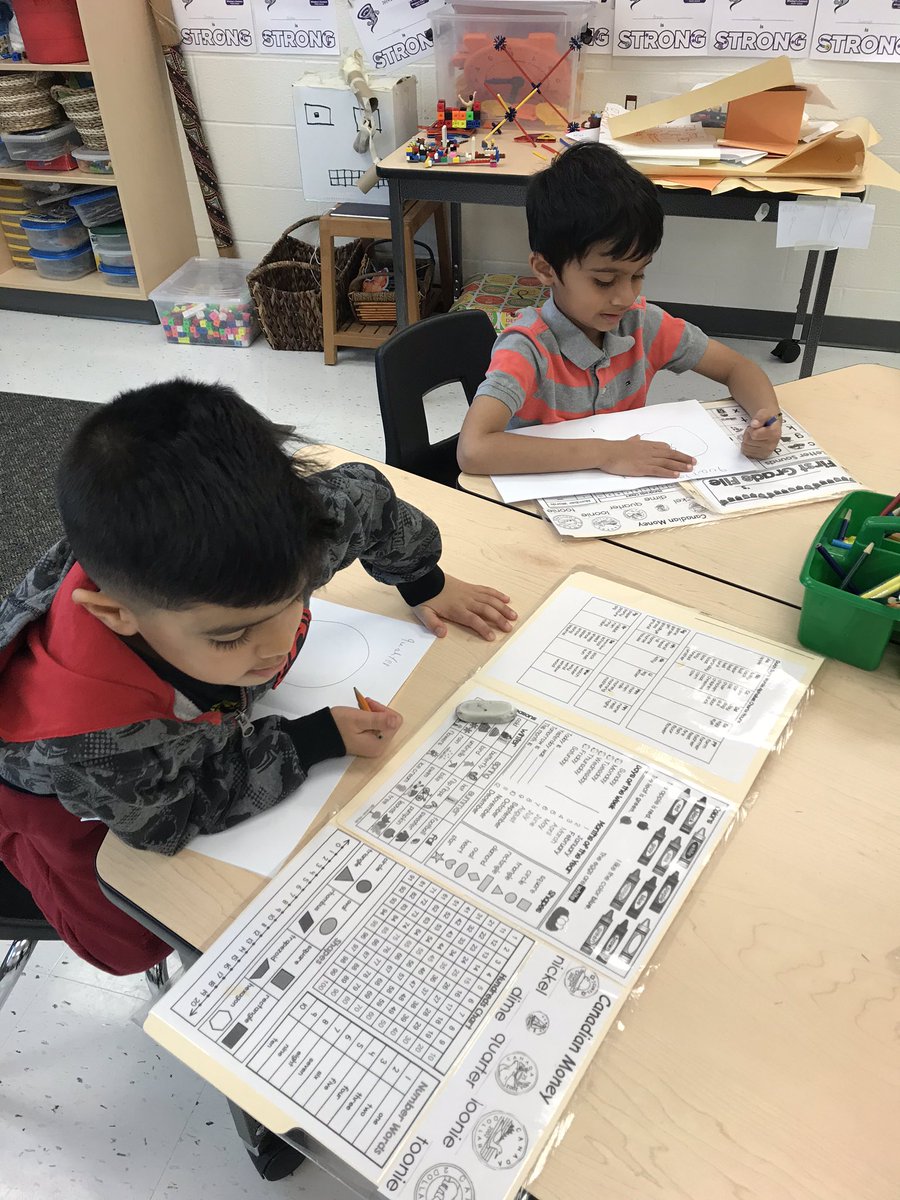 GradeWilliams's tweet photo. We are using our offices to learn about the Canadian Coins! https://t.co/SCeBlGk2LZ