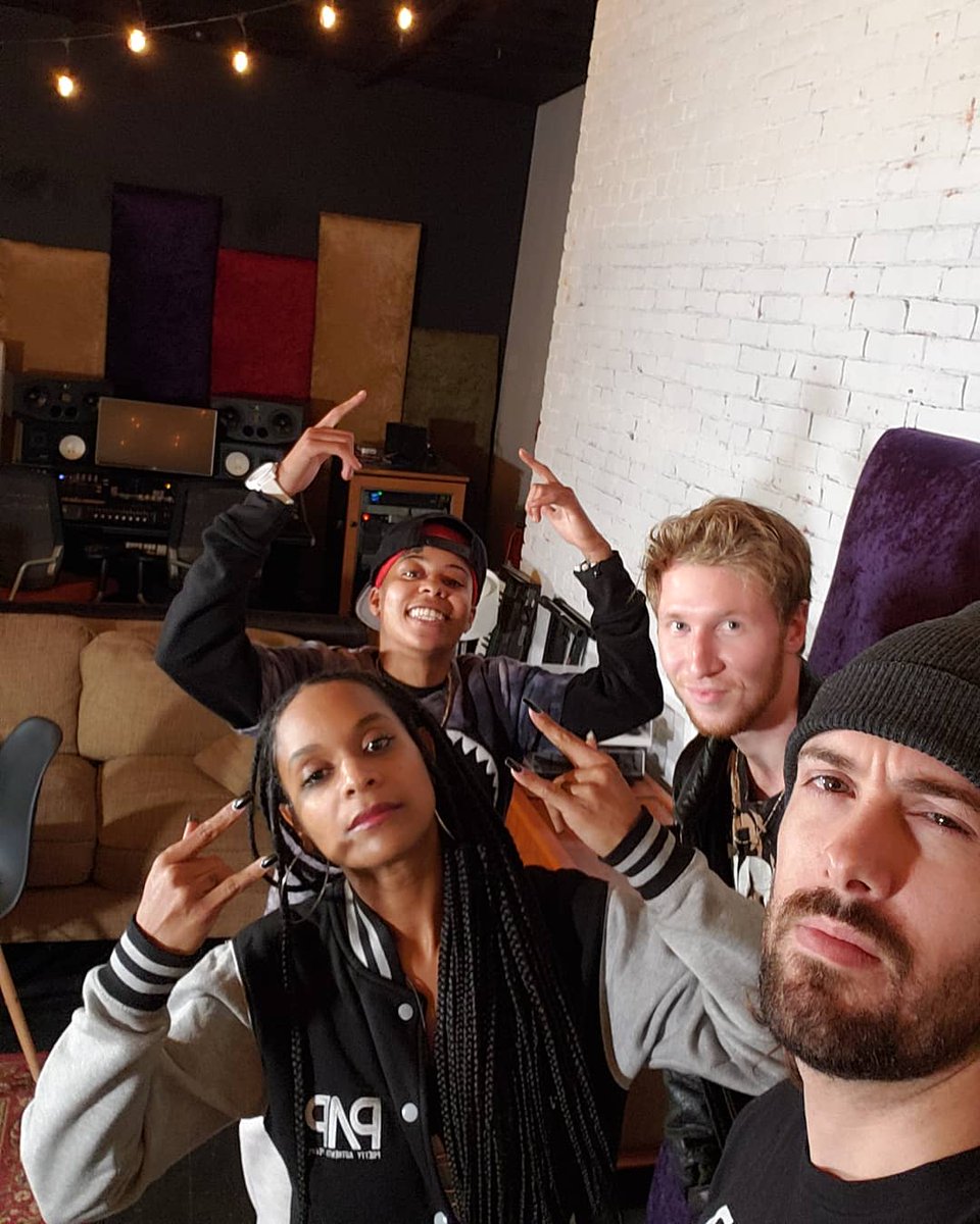 LFODLife's tweet image. Giving ya'll a moment to catch up this week. A few post-show selfies from the season so far. You heard all these episodes?? 

LFODRadio.com 

#LFODRadio #LFODLife #RepNewEngland