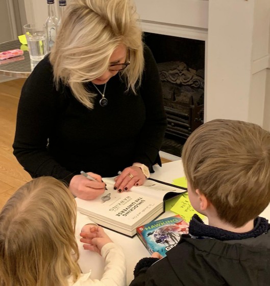stalbansmuseums's tweet photo. It was great to welcome so many visitors last night to our Lucy Hawking talk. What a fab evening!
Her books are on sale in our shop and you can learn more about her father in our science exhibition downstairs, which runs until 15 March.
#StAlbans #ScienceinStAlbans #Halfterm https://t.co/twslNEGAZp