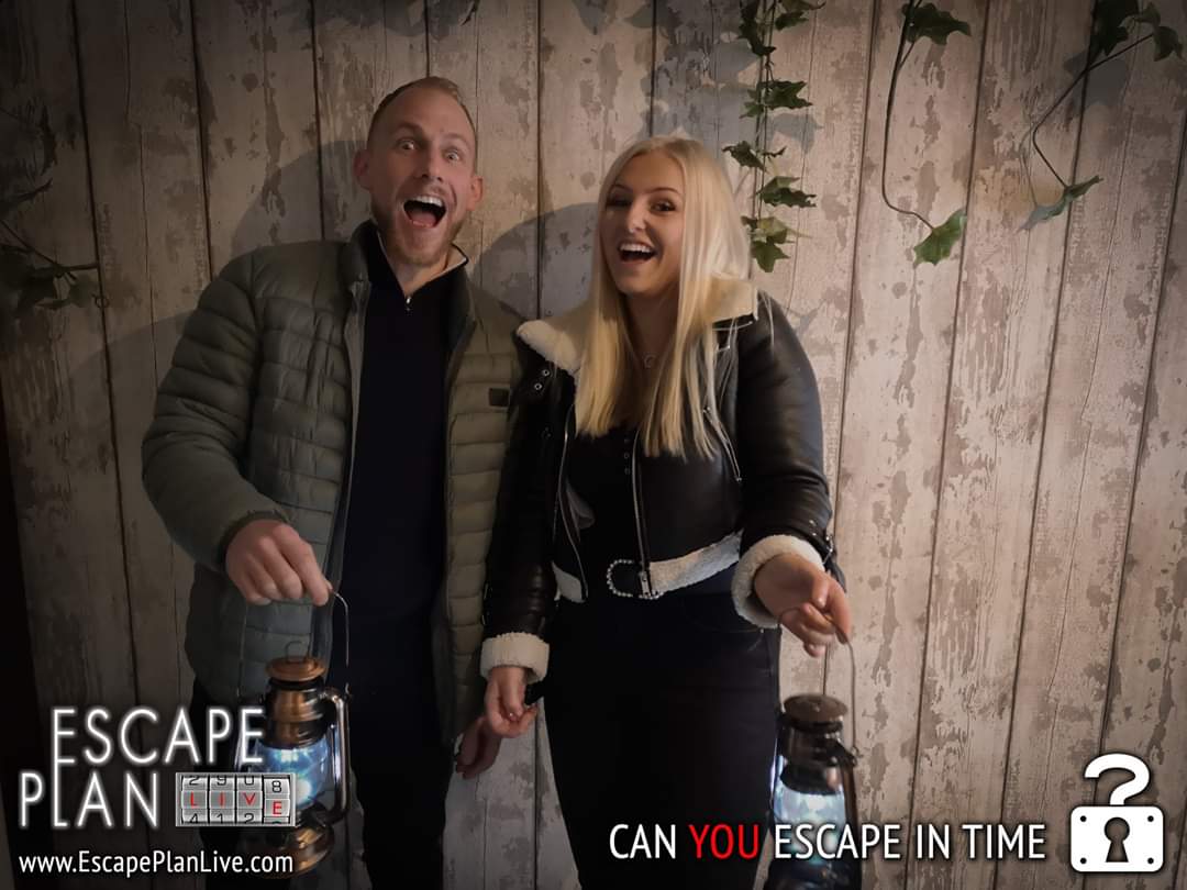 EscapePlanLIVE's tweet photo. This courageous duo made it out of The Witching Hour with just a couple of minutes to spare! Can you brave the dark and do the same? The Witching Hour is available to play all day every day at @SunPierHouse!
#escapeplanlive #escaperoom #chatham #familyfun https://t.co/HmWw62ad9j