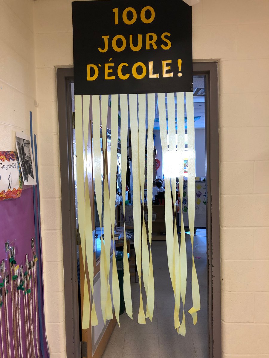 Les élèves de maternelle/jardin célèbrent le 100e jour d'école et la Saint-Valentin!@cscmonavenir