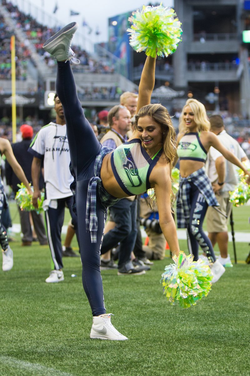 SeahawksDancers's tweet photo. Want to perform in front of our amazing fans at @CenturyLink_Fld?

This could be you! 🤩

2020 Audition dates coming soon: https://t.co/OdMQTzeNhx https://t.co/y6yUKd0oto