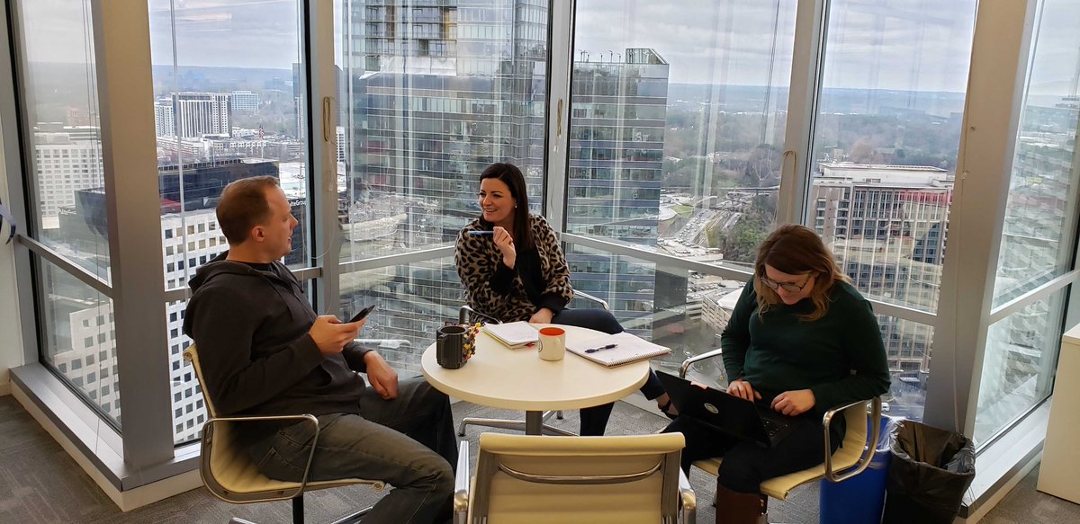BrownBagMktg's tweet photo. Teamwork makes the dreamwork 🙌 🏙️
#baggers #agencylife #marketingagency #atlantaagency #atlanta #lifeatthebag #2b #itsinthebag #gptw #teamwork #cityview #buckhead #brownbagmarketing #baggerswagger https://t.co/XatSy8Xek1