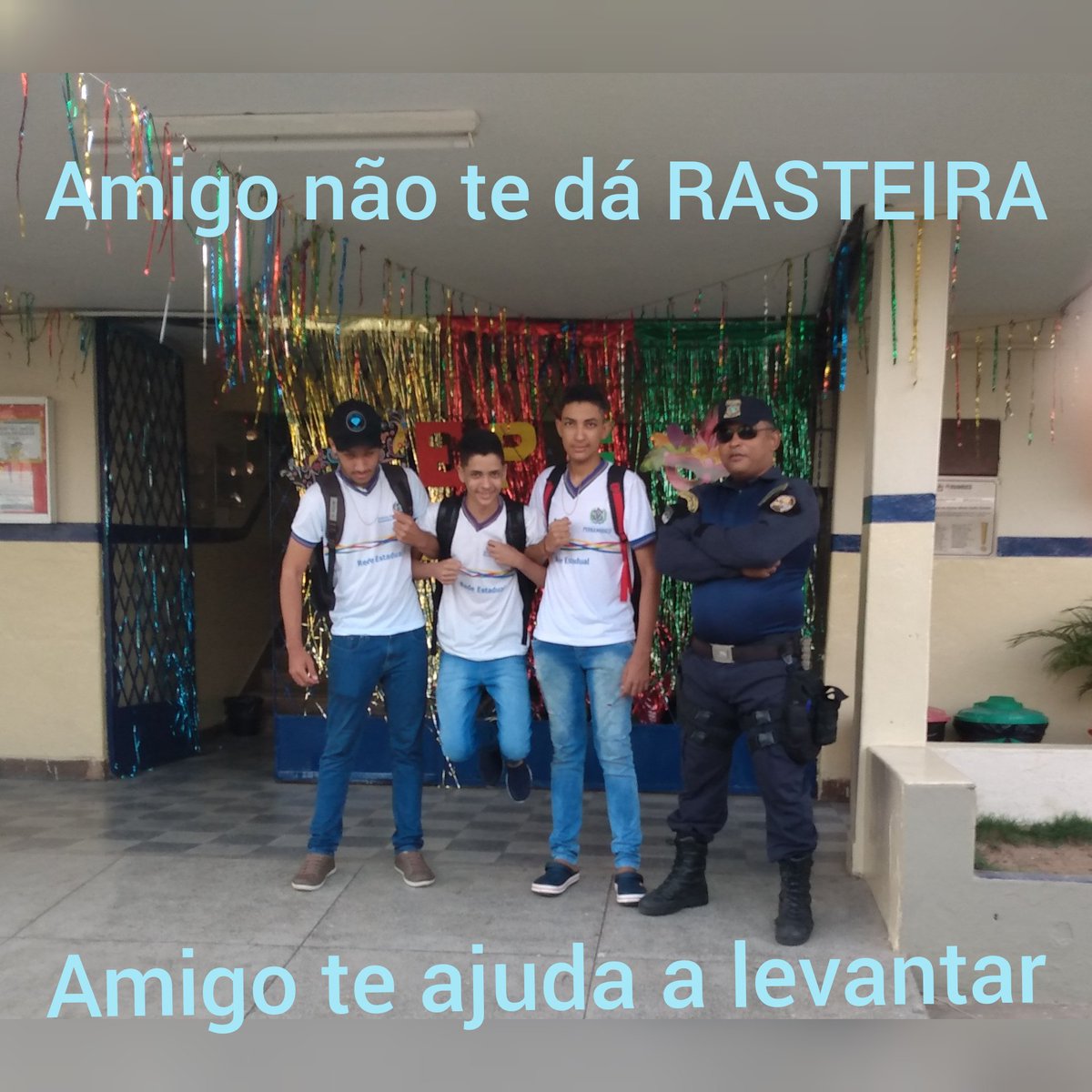 GCM VICÊNCIA-PE, conscientizando e prevenindo os alunos contra a brincadeira da rasteira nas escolas.